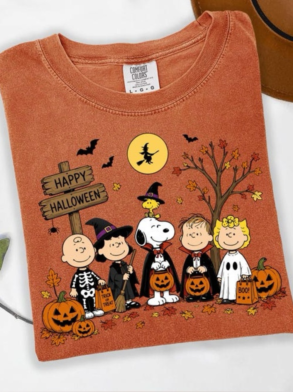 Comfort Colors Tis The Season Peanuts Halloween Graphic Tee